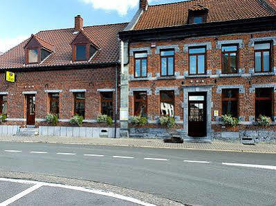 Auberge Le XIX Eme Thulin Luaran gambar